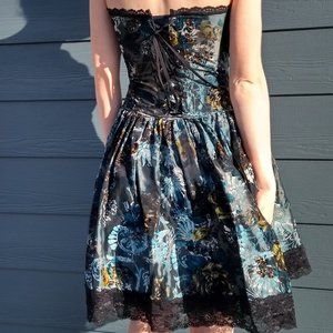 Betsey Johnson floral cocktail/grad dress size 2